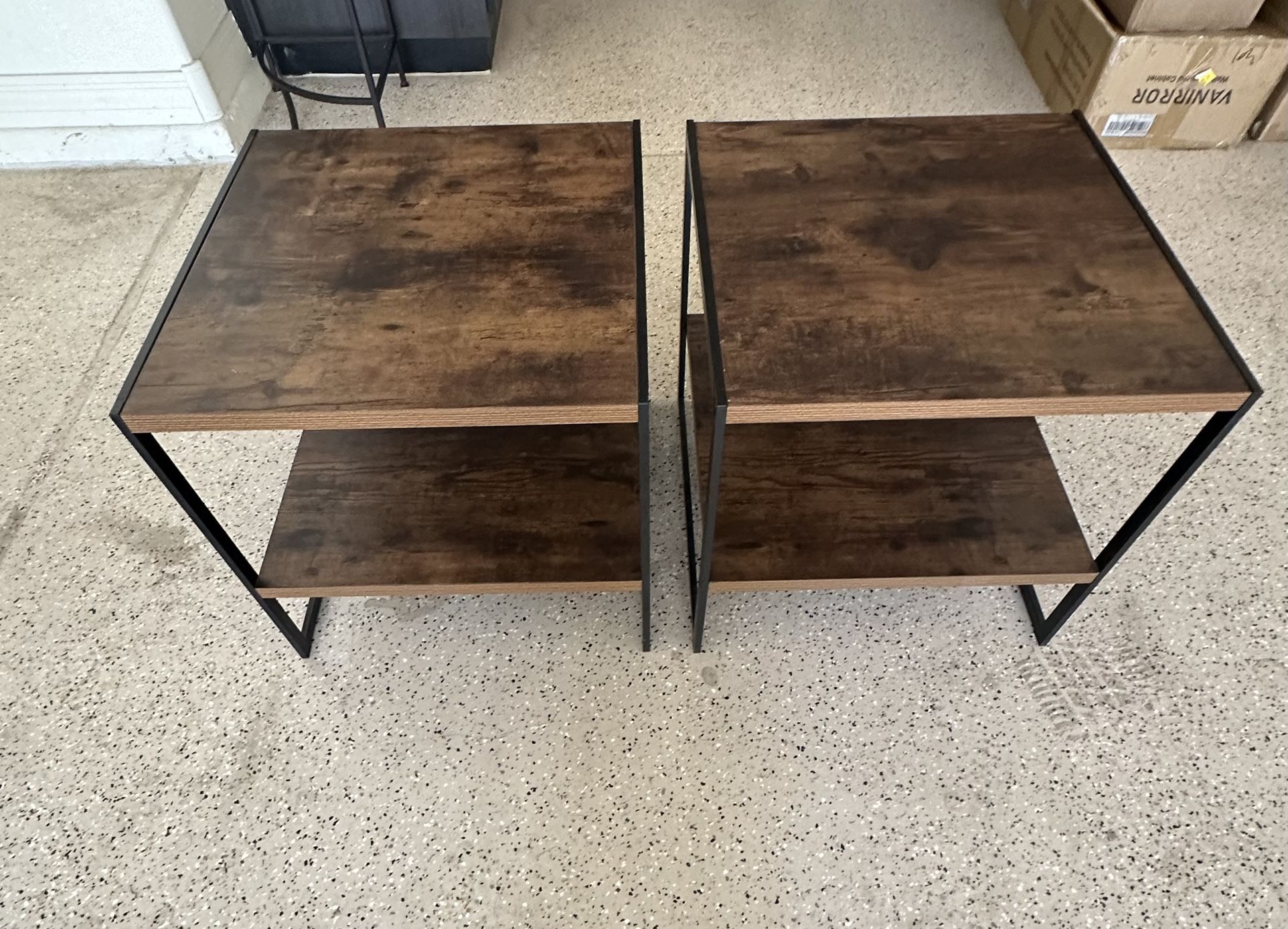 Set Of Two Nightstands Or End Tables 20x20x19.5 Like New!