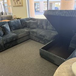 Sleeper Sectional With Storage 