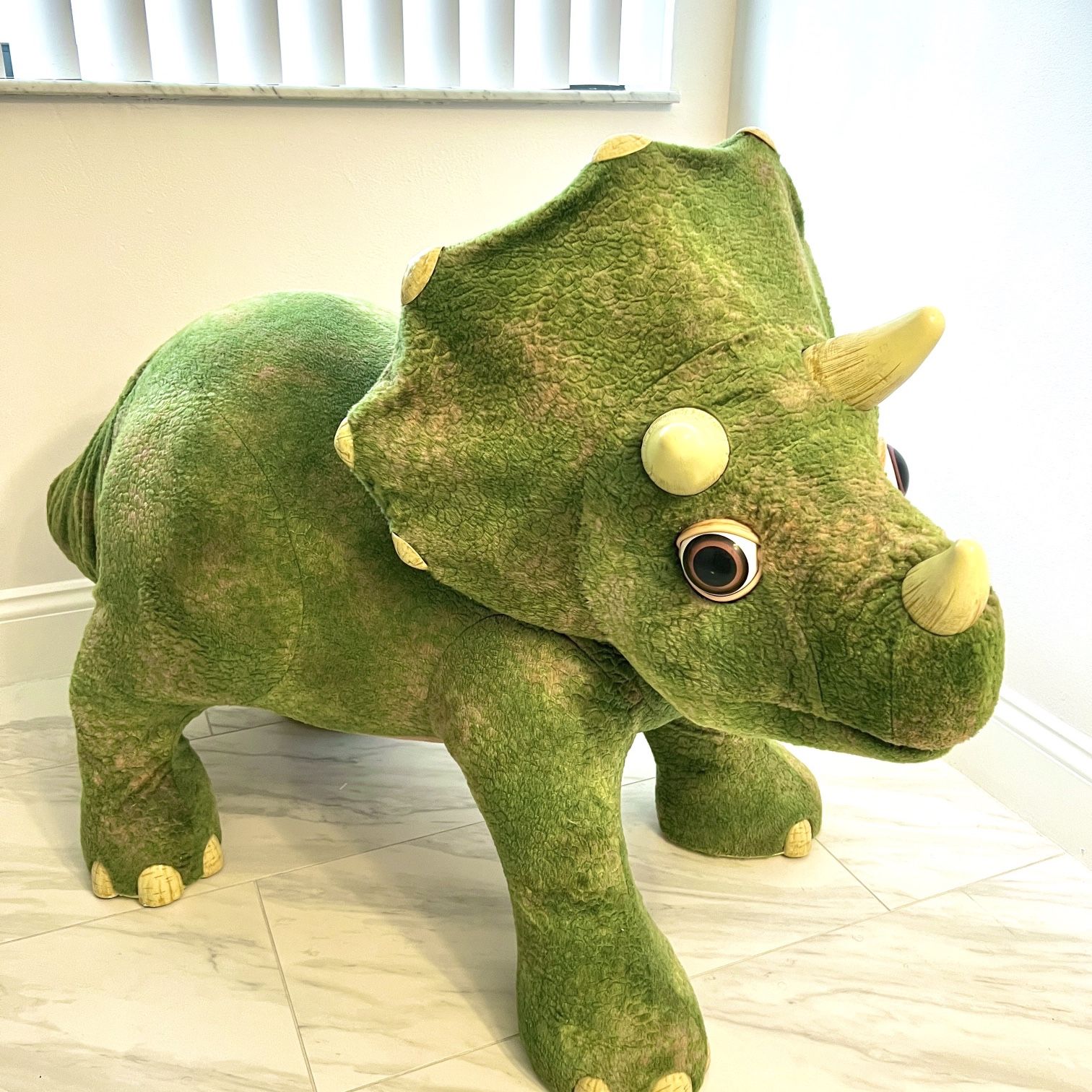 Kota The Robotic Triceratops Dinosaur Hasbro Kota Robot