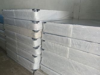 $99 Queen boxspring brand new free delivery same day