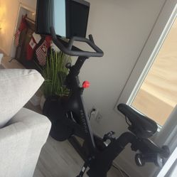 Peloton Bike