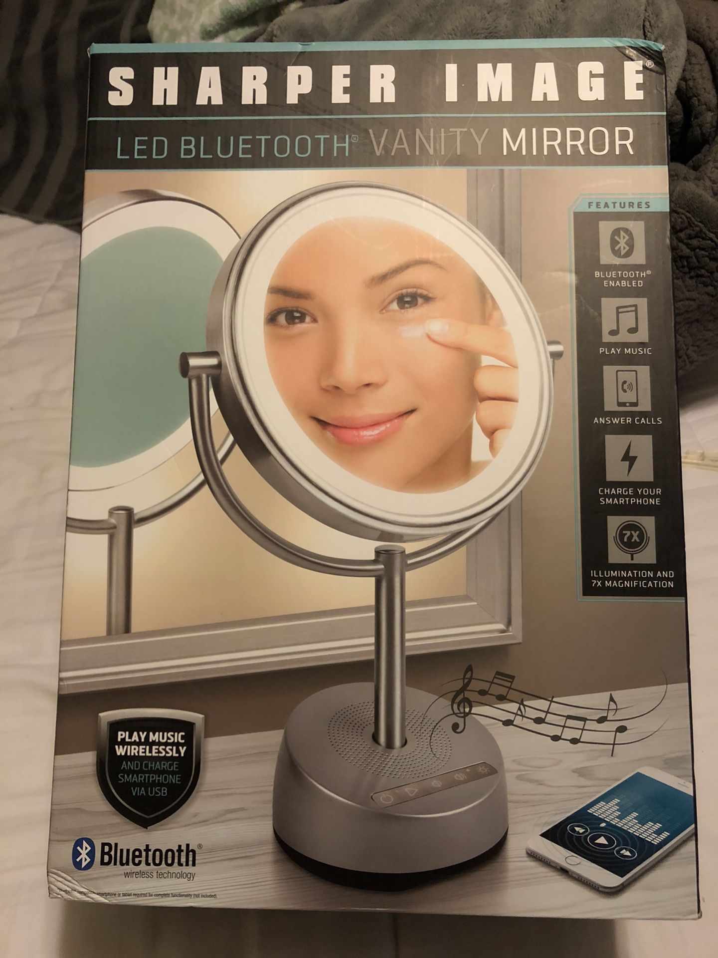 Led Bluetooth vanity mirror