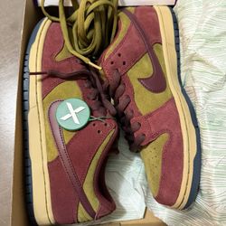 Nike SB Dunks Size Mens 8.5 