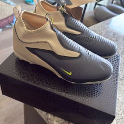 Nike Kobe Phantom Jr. 6 High Academy Kids' Firm Ground Soccer Shoes