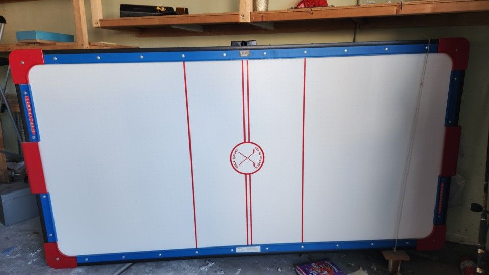 Air Hockey Table