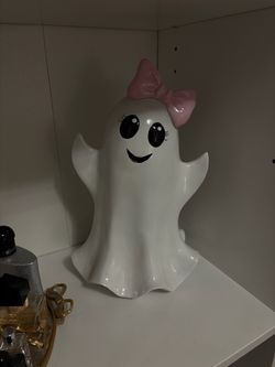 Ghost with bow