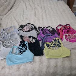 Lululemon free to be wild sports bra