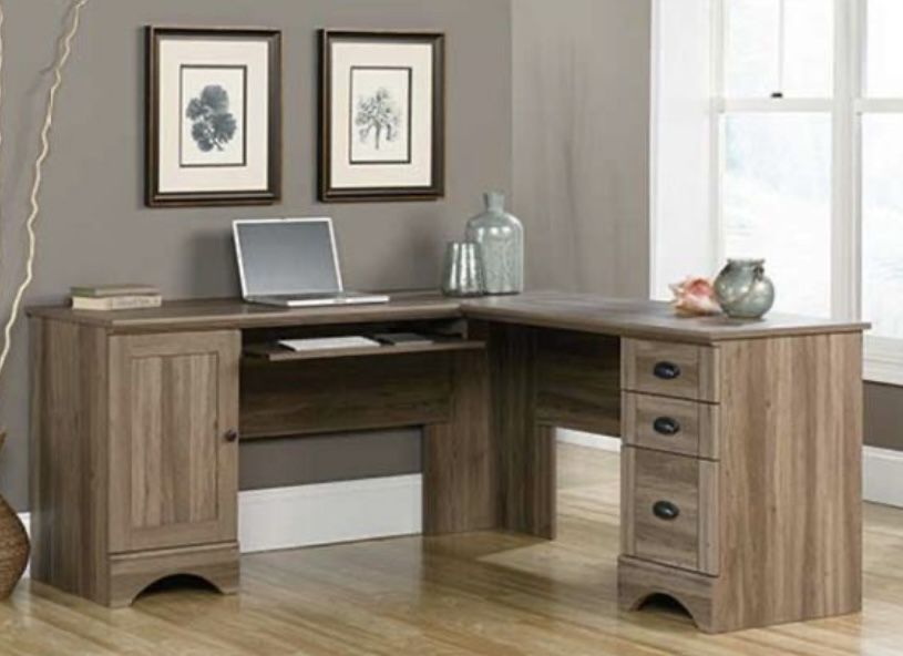 Computer Desk