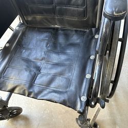 Folding wheelchair