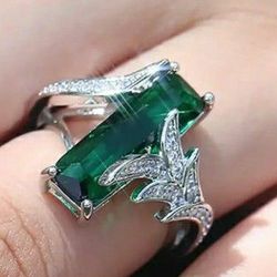 Brand New , 925 Silver Plated  Ring For Women Banquet Party Jewelry Gifts