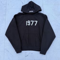 ESSENTIALS FEAR OF GOD