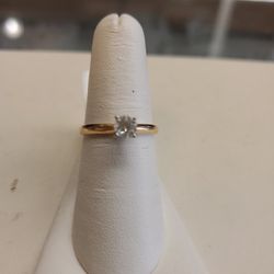 14k Gold Rings 2.3 Grams Size 7 If You Are Interested Ask For Maribel Thank You 😊 