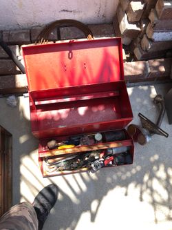 Red tool box only with tray 25$