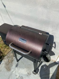 Pellet smoker, auto temp control. Works perfect!