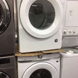 Samsung Washer & Whirlpool Electric Dryer ( The Washer Is Brand New )