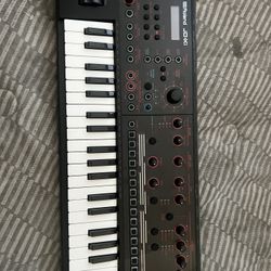 Roland JD-Xi Analog/Digital Synthesizer 