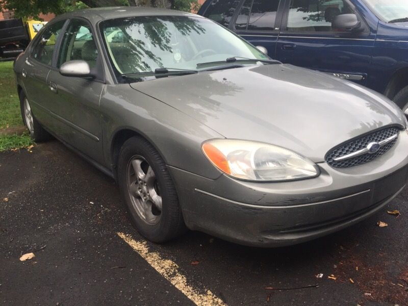 2002 Ford Taurus