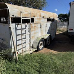 4 Horse Trailer 