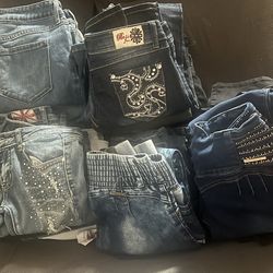 Woman’s Jean Mix sizes 5 to 11