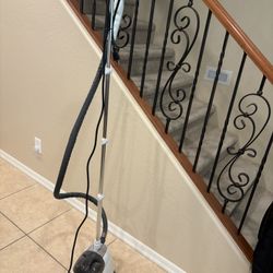 A Full Size Garment Steamer /Home Touch PS-250B