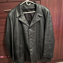jacket made of genuine genuine leather, size XL, in very good condition