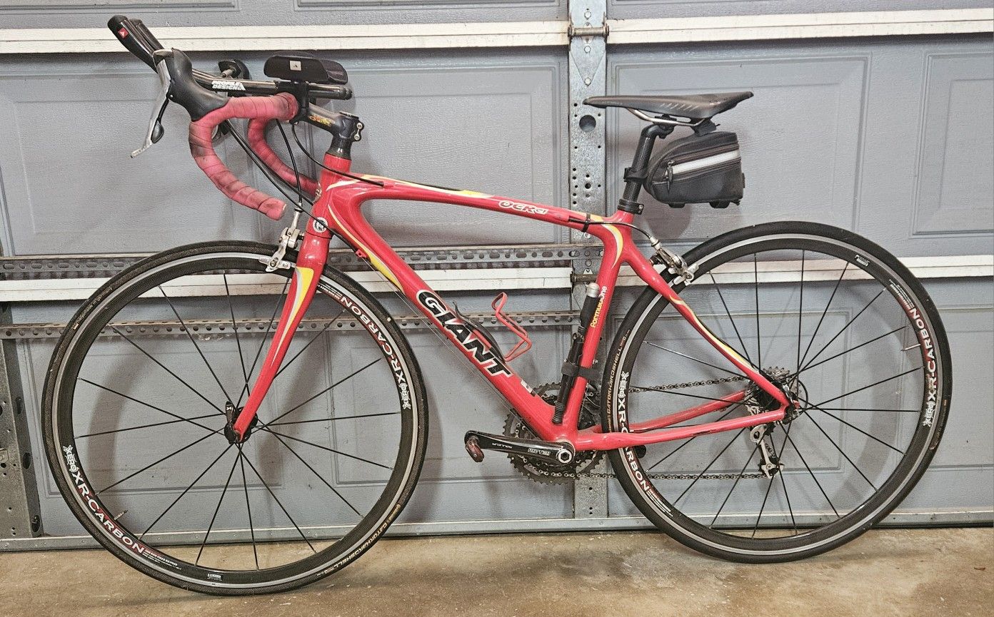 Giant OCR C1 Road Bike (With Upgraded Components)