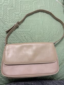 Cartera beige de mujer