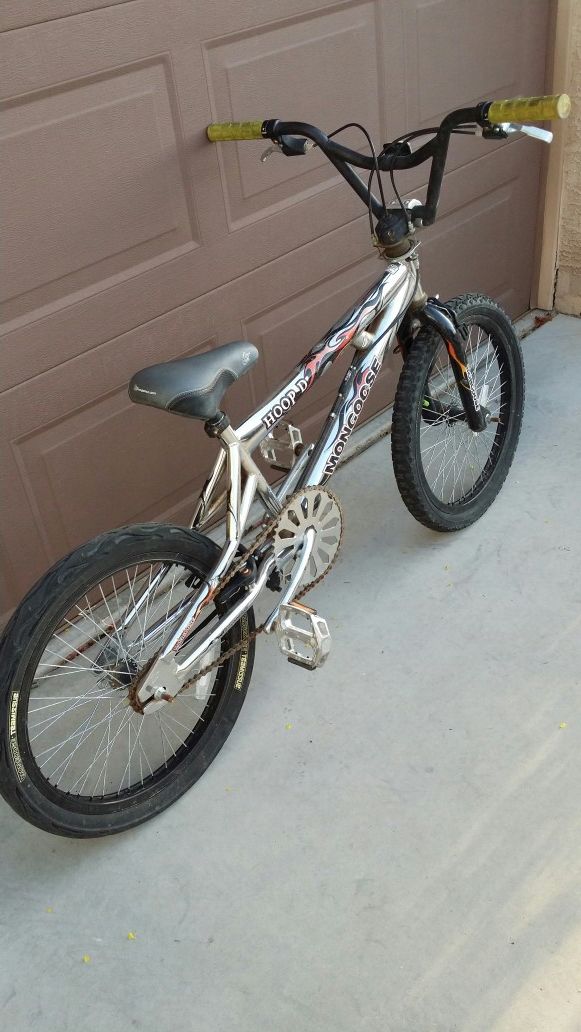 MONGOOSE HOOP D, BMX BOY BIKE 20 " CHROME