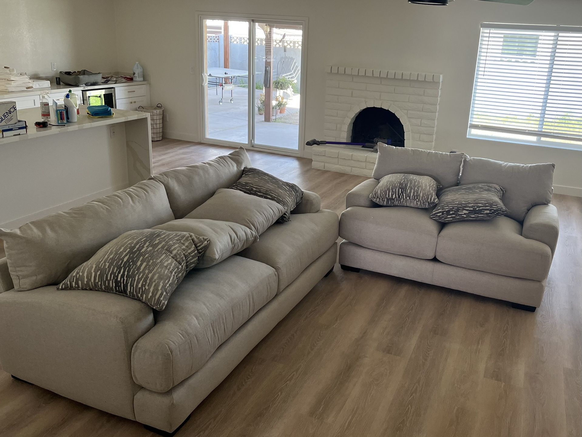 Oslo Linen Sofa And Loveseat