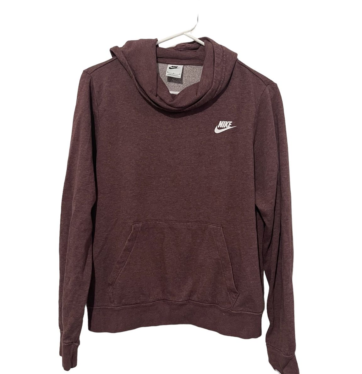 Nike Hoodie Women Medium Pullover Long Sleeve Sweatshirt Athletic Activewear