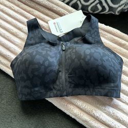 Lululemon Enlite Bra Zip Front BRAND NEW WITH TAGS 34DD for