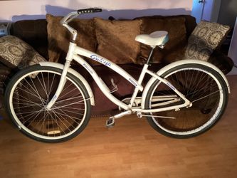 29 Beach Cruiser Genisis Galena Bike For Womens Excellent Condition Rims Tires Tubes News $145