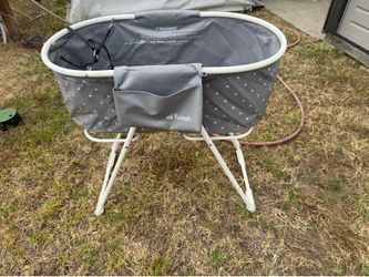 Like new dog bath