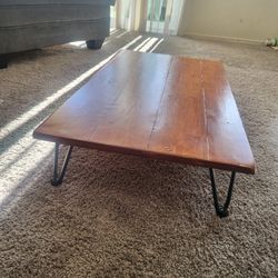 Rustic Reclaimed Pallet Wood Coffee Table