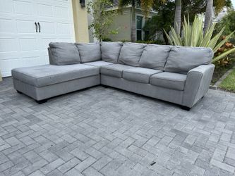 Gray 2-Piece Sectional Sofa with Chaise