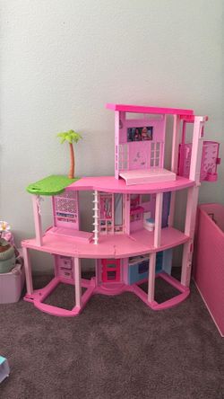 Barbie Dreamhouse