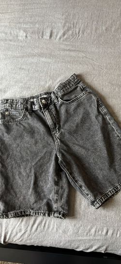 boys knee length shorts