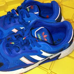 Adidas Sneakers