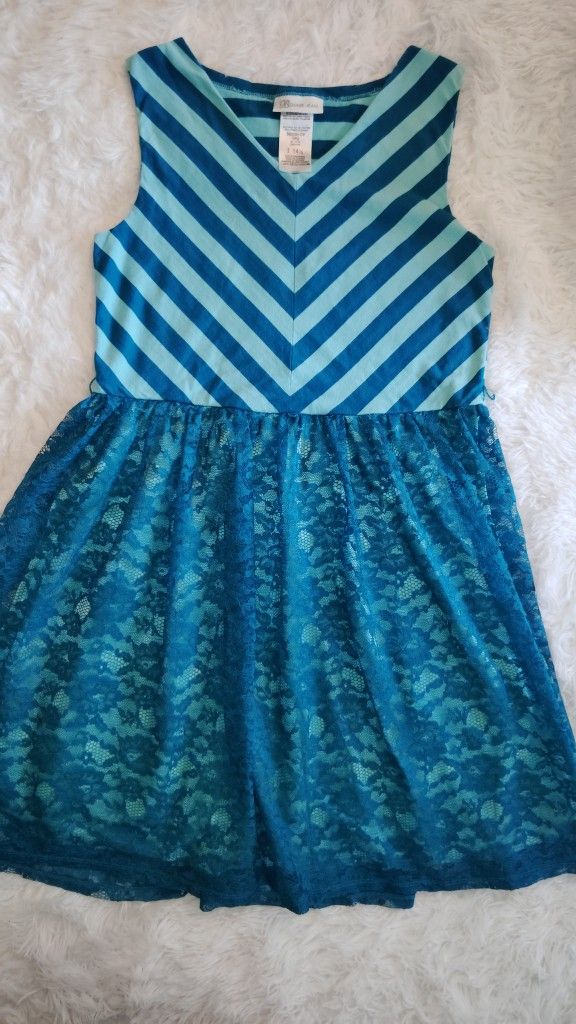 Big Girls Tween Bonnie Jean Sleeveless Strip Lace Knee Length SZ:14 1/2