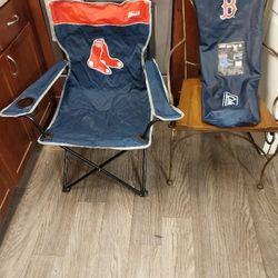 Vintage -2011 Coleman Team Logo Red Sox (Like New,Never Used), Chair+Carrying Bag
