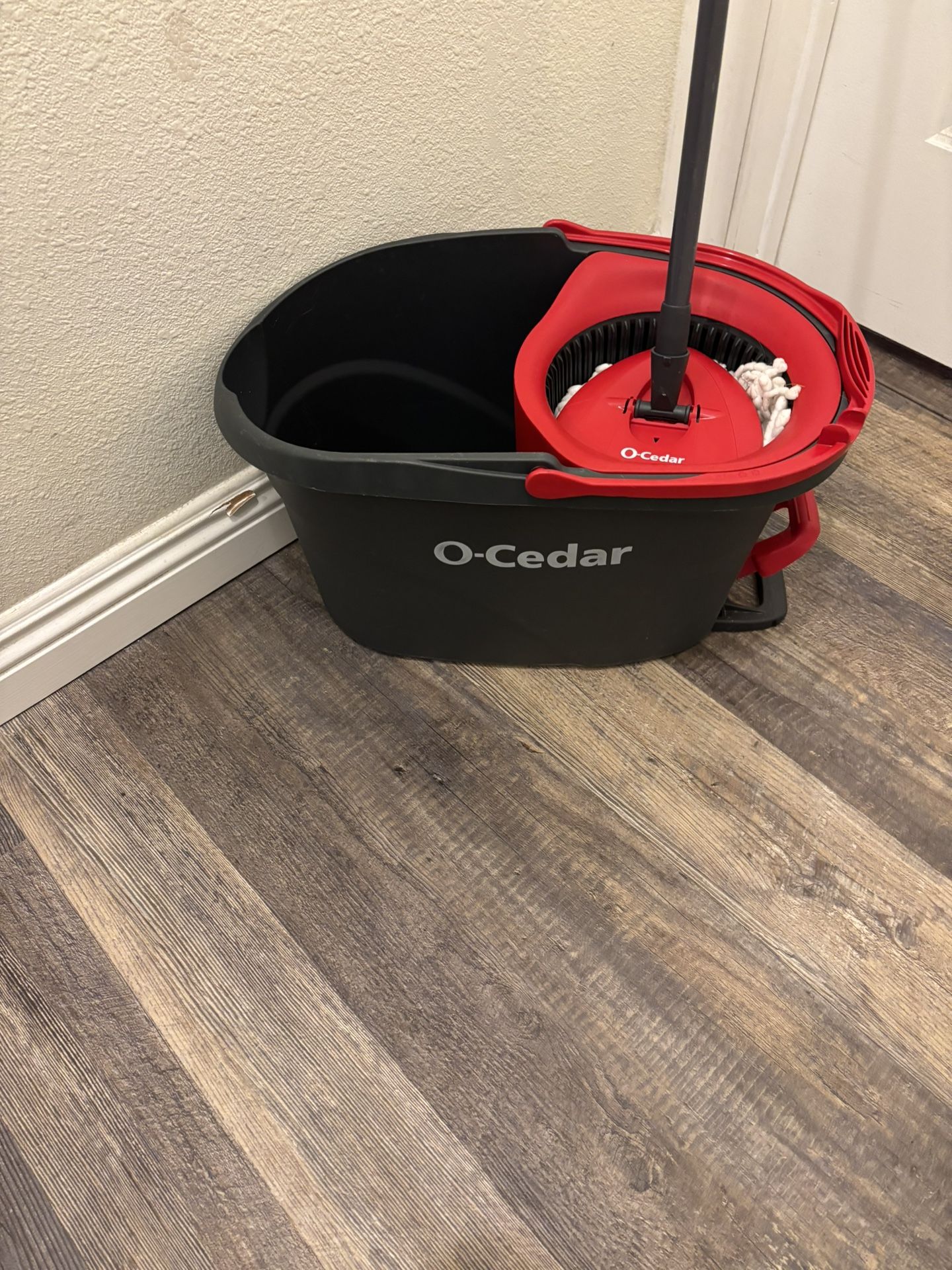 Used Like New O Cedar Spin Mop&Bucket