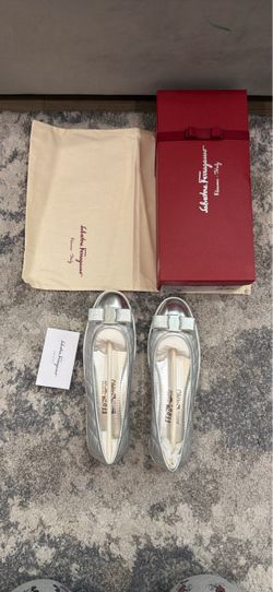 Authentic Size 9M Silver Brand New Salvatore Ferragamo Flats