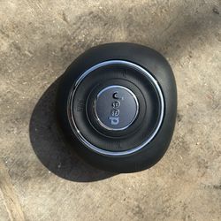 2020 Jeep Renegade Steering wheel