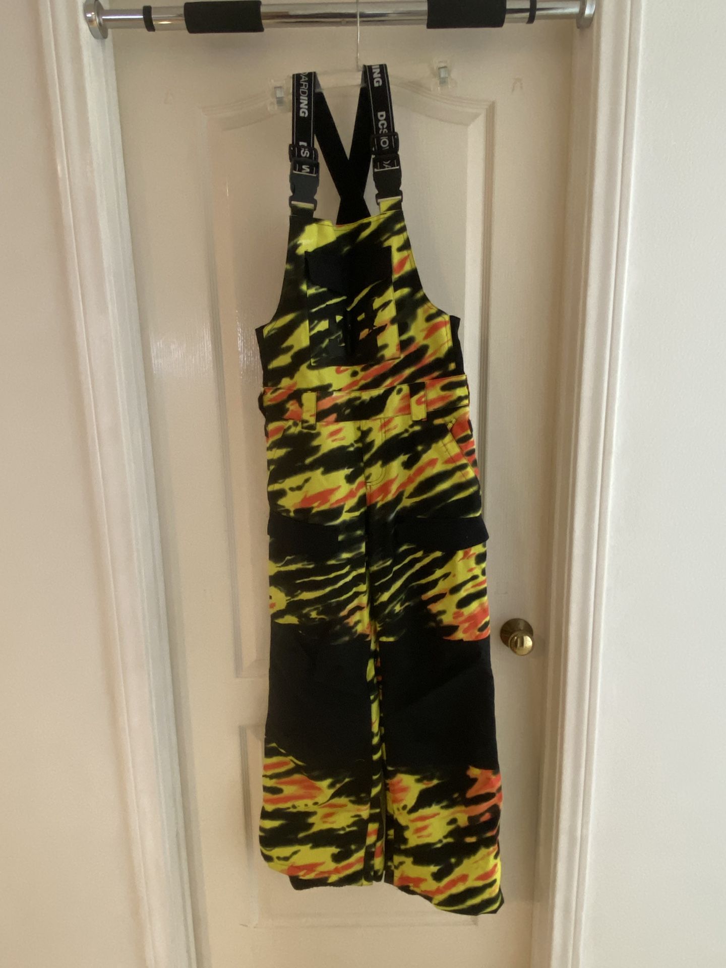 DC Youth Large Ski / Snowboard Bib