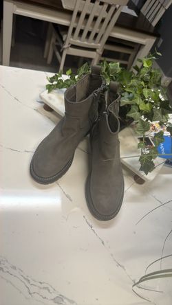 Ladies boots 