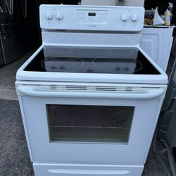 Frigidaire Stove Good Condition Everything Works Fine 
