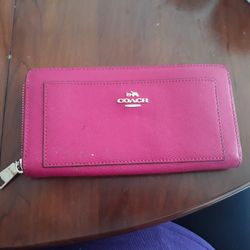 COACH Accordion Wallet