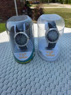 Halloween new spider web watches, each