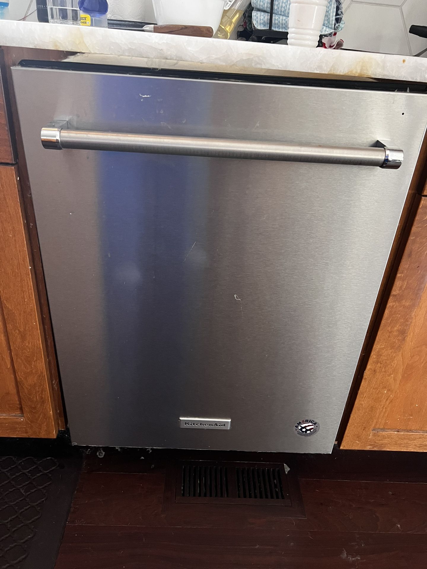 KitchenAid Dishwasher -Model: KDPM704KPS