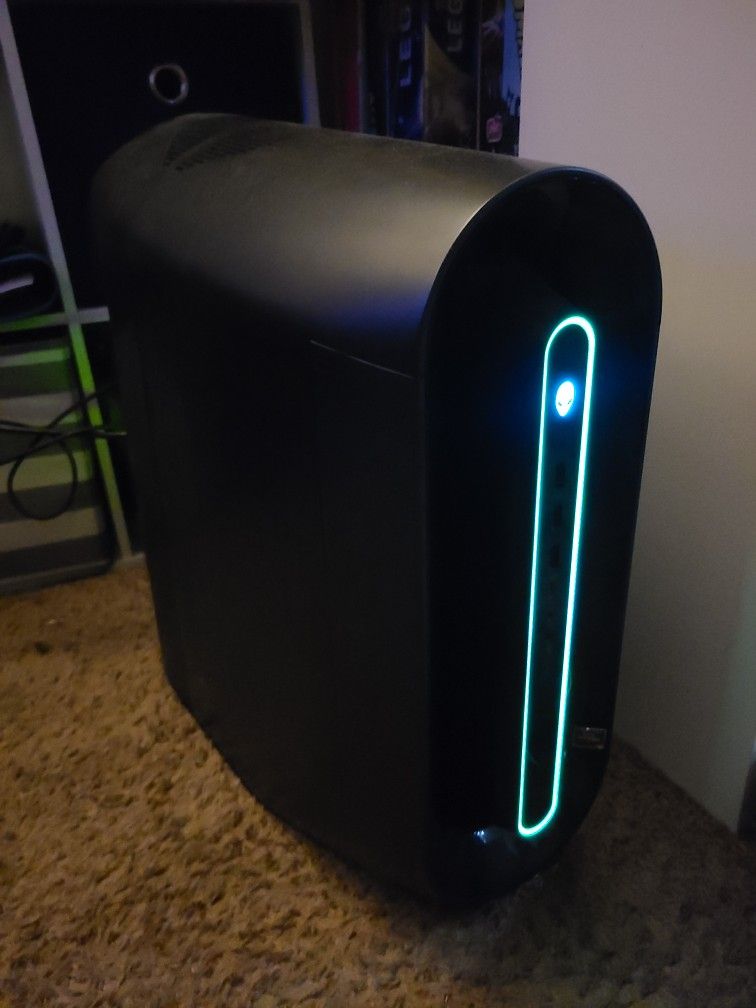 Gaming PC RTX 2060 Alienware Aurora R10 Ryzen Edition